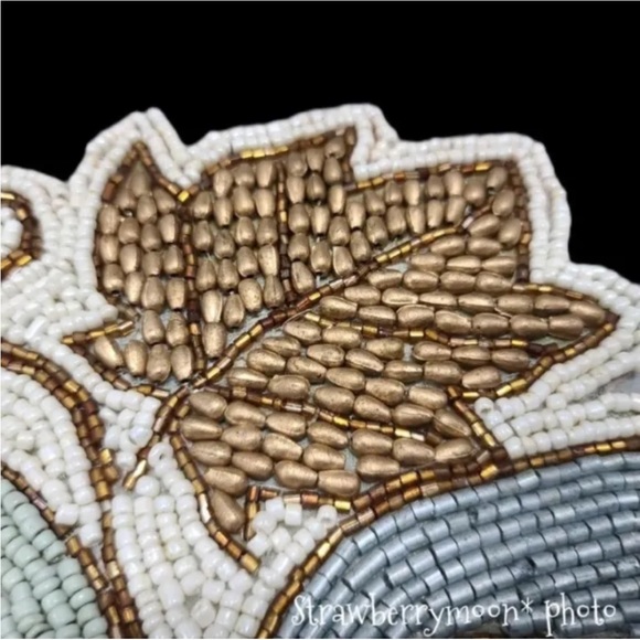 FALL HALLOWEEN THANKSGIVING PUMPKIN GOURD LEAF GLASS BEADED TABLE RUNNER New - Picture 4 of 4